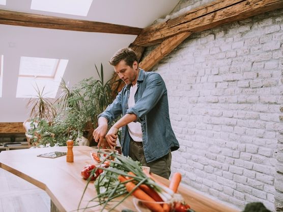 Jak zaprojektować ekologiczne wnętrze przyjazne środowisku: Kompletny przewodnik