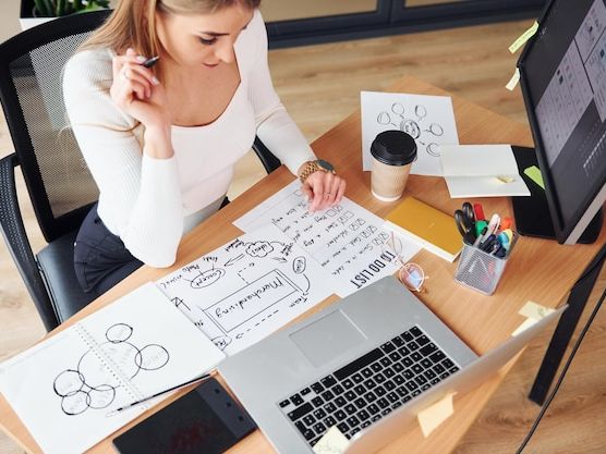 Jak przebiega proces tworzenia nowoczesnego projektu inspirowanego naturą?